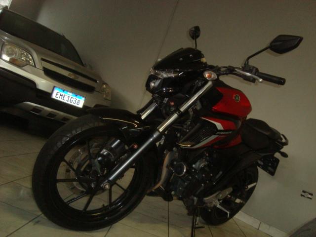 YAMAHA YS Fazer 250 - Foto