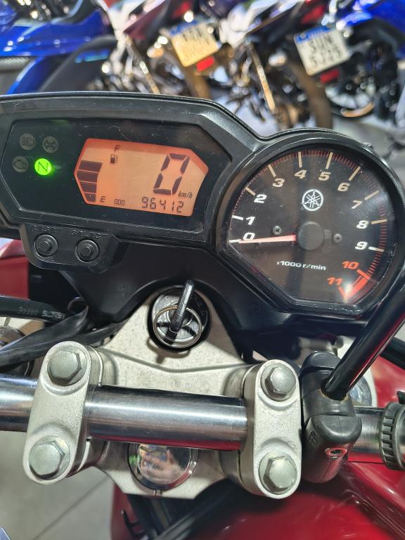 YAMAHA YS Fazer 250 - Foto