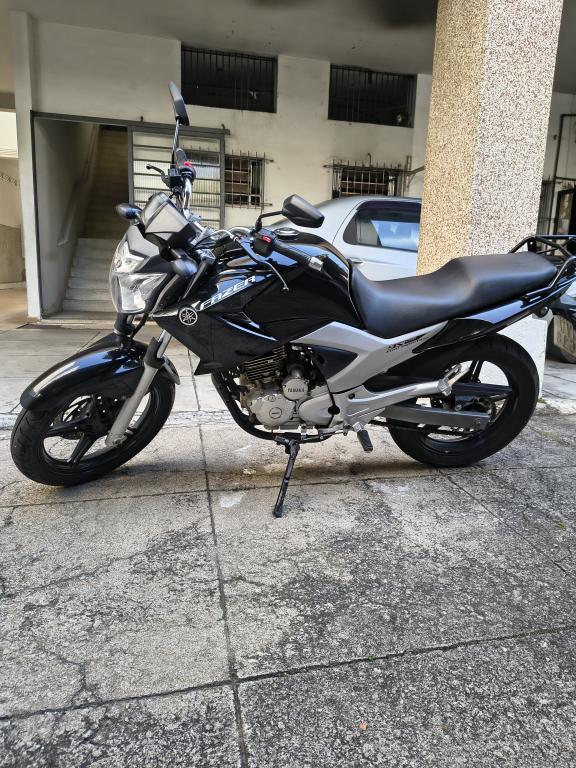 YAMAHA YS Fazer 250 - Foto