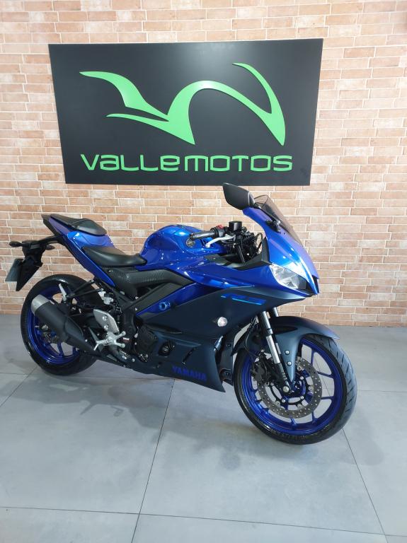 YAMAHA YZF R3 320 - Foto