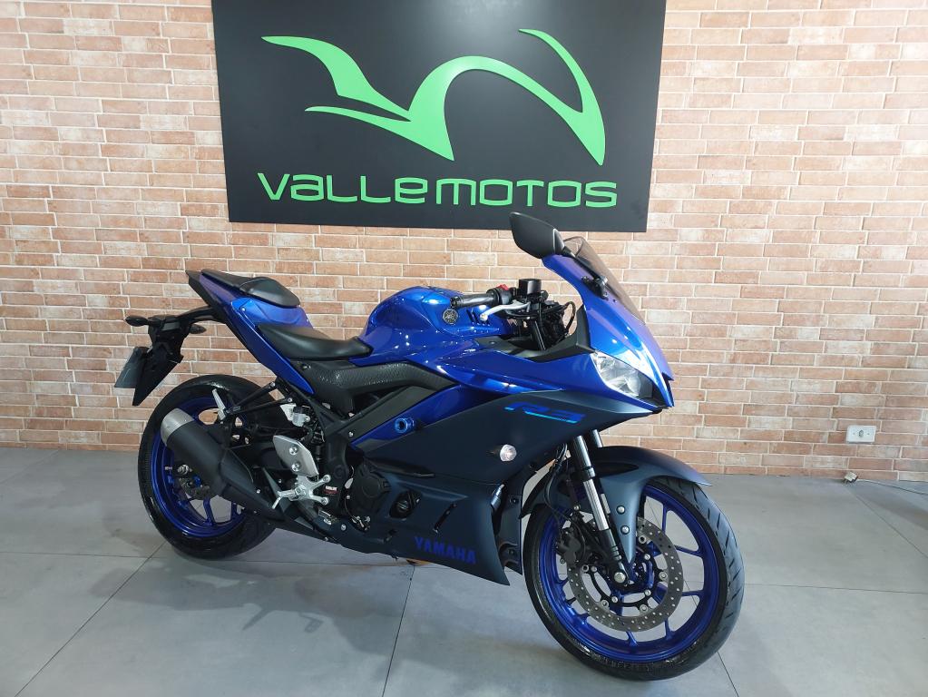 YAMAHA YZF R3 320 - Foto