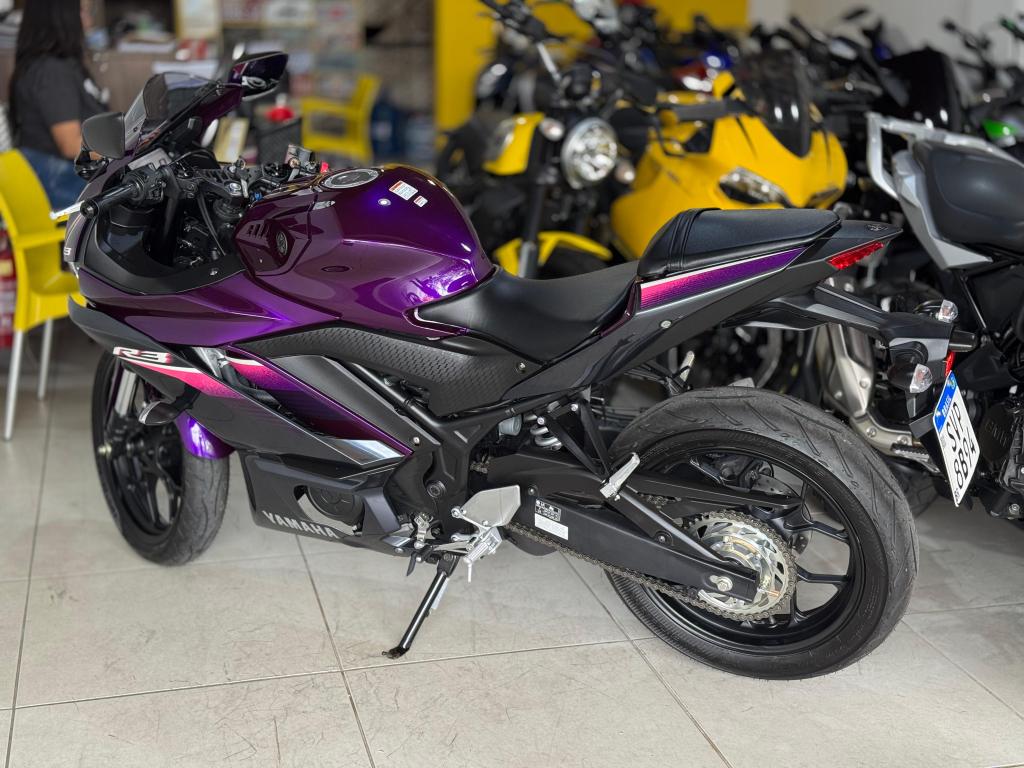 YAMAHA YZF R3 320 - Foto