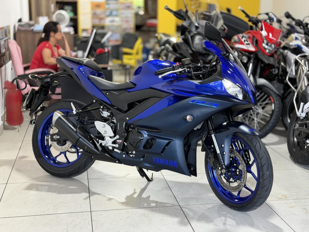 YAMAHA YZF R3 320
