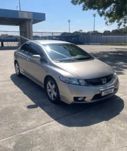 HONDA Civic 1.8 16V 4P LXS