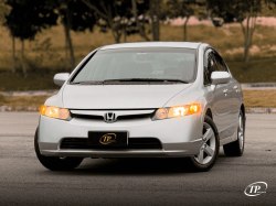 HONDA Civic 1.8 16V 4P LXS