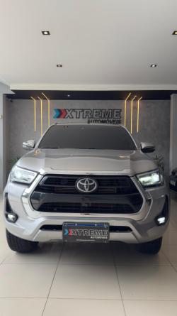 TOYOTA Hilux Caminhonete 2.8 16V SRX LIMITED 4X4 TURBO DIESEL CABINE DUPLA AUTOM�TICO