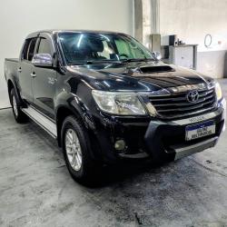 TOYOTA Hilux Caminhonete 3.0 4P 4X4 DIESEL CABINE DUPLA