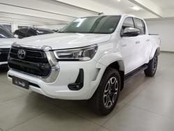 TOYOTA Hilux Caminhonete 2.8 16V SRX PLUS 4X4 TURBO DIESEL CABINE DUPLA AUTOMÁTICO