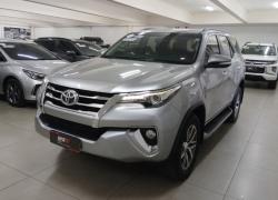 TOYOTA Hilux SW4 2.8 4P SRX 4X4 TURBO DIESEL AUTOM�TICO
