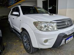 TOYOTA Hilux SW4 3.0 16V 4P SRV 4X4 7 LUGARES TURBO DIESEL AUTOM�TICO