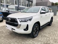 TOYOTA Hilux Caminhonete 2.8 16V SRX 4X4 TURBO DIESEL CABINE DUPLA AUTOMTICO