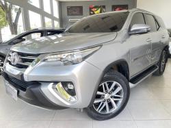 TOYOTA Hilux SW4 2.8 16V 4P SRX 4X4 7 LUGARES TURBO DIESEL AUTOMTICO