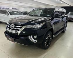TOYOTA Hilux SW4 2.8 4P SRX 4X4 TURBO DIESEL AUTOMTICO