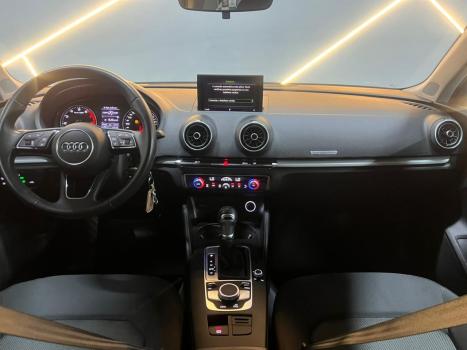 AUDI A3 Sedan 1.4 16V 4P TFSI ATTRACTION AUTOM�TICO, Foto 9