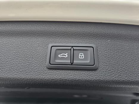 AUDI Q3 1.4 4P 35 TFSI PRESTIGE PLUS S-TRONIC AUTOM�TICO, Foto 4