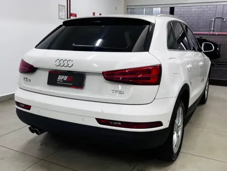 AUDI Q3 1.4 4P FLEX TFSI AMBIENTE S-TRONIC AUTOMTICO, Foto 4