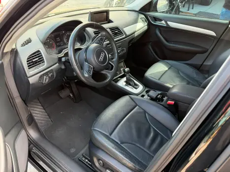 AUDI Q3 1.4 4P FLEX TFSI AMBITION S-TRONIC AUTOM�TICO, Foto 9