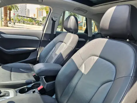 AUDI Q3 1.4 4P FLEX TFSI AMBIENTE S-TRONIC AUTOMÁTICO, Foto 6