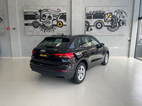AUDI Q3 1.4 4P TFSI FLEX PRESTIGE S-TRONIC AUTOMTICO, Foto 4