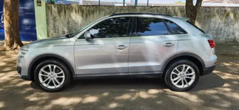 AUDI Q3 2.0 4P TFSI AMBIENTE QUATTRO S-TRONIC AUTOMTICO, Foto 6