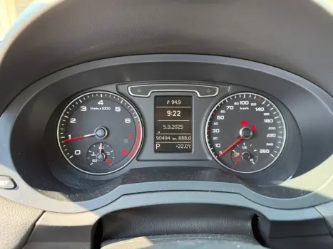 AUDI Q3 2.0 4P TFSI AMBIENTE QUATTRO S-TRONIC AUTOMÁTICO, Foto 9