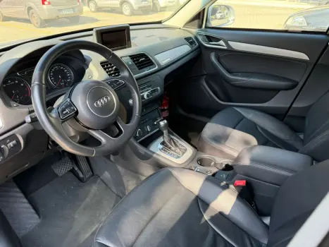 AUDI Q3 2.0 4P TFSI AMBIENTE QUATTRO S-TRONIC AUTOMÁTICO, Foto 12