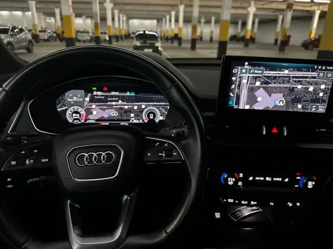 AUDI Q5 2.0 16V 4P TFSI SPORTBACK S-LINE BLACK S-TRONIC QUATTRO AUTOMÁTICO, Foto 3 AUDI Q5 2.0 16V 4P TFSI SPORTBACK S-LINE BLACK S-TRONIC QUATTRO AUTOMÁTICO, Foto 3