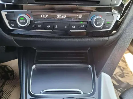 BMW 320I 2.0 16V 4P ACTIVE TURBO AUTOMÁTICO, Foto 14 BMW 320I 2.0 16V 4P ACTIVE TURBO AUTOMÁTICO, Foto 14