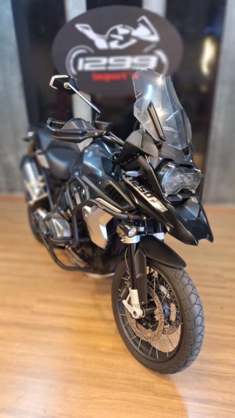BMW R 1250 GS TRIPLE BLACK, Foto 2