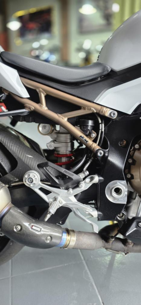 BMW S 1000 RR M CARBON, Foto 13 BMW S 1000 RR M CARBON, Foto 13