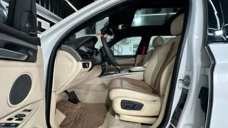 BMW X5 3.0 I6 24V 4P 35I 4X4 AUTOM�TICO, Foto 20