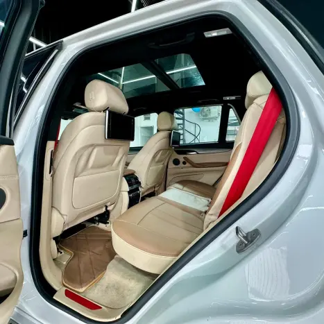 BMW X5 3.0 I6 24V 4P 35I 4X4 AUTOM�TICO, Foto 32