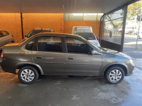 CHEVROLET Classic Sedan 1.0 4P VHCE FLEX LS, Foto 4 CHEVROLET Classic Sedan 1.0 4P VHCE FLEX LS, Foto 4