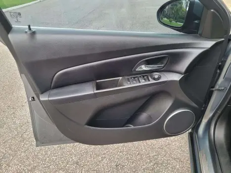 CHEVROLET Cruze Sedan 1.8 16V 4P LT ECOTEC FLEX AUTOMTICO, Foto 6