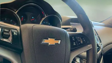 CHEVROLET Cruze Sedan 1.8 16V 4P LTZ ECOTEC FLEX AUTOM�TICO, Foto 10