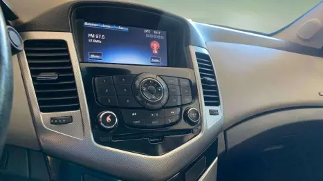 CHEVROLET Cruze Sedan 1.8 16V 4P LTZ ECOTEC FLEX AUTOM�TICO, Foto 12