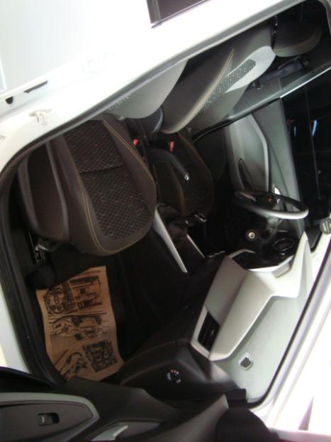 CHEVROLET Montana 1.2 12V FLEX LT TURBO, Foto 4