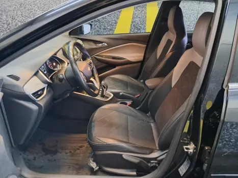 CHEVROLET Onix Hatch 1.0 12V 4P FLEX PREMIER TURBO AUTOMÁTICO, Foto 5 CHEVROLET Onix Hatch 1.0 12V 4P FLEX PREMIER TURBO AUTOMÁTICO, Foto 5