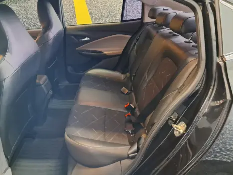 CHEVROLET Onix Hatch 1.0 12V 4P FLEX PREMIER TURBO AUTOMÁTICO, Foto 6 CHEVROLET Onix Hatch 1.0 12V 4P FLEX PREMIER TURBO AUTOMÁTICO, Foto 6