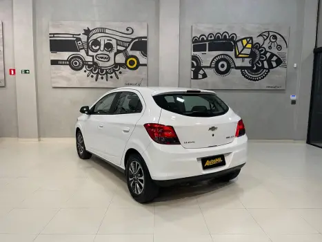 CHEVROLET Onix Hatch 1.4 4P FLEX LTZ, Foto 3