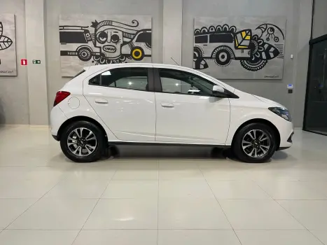 CHEVROLET Onix Hatch 1.4 4P FLEX LTZ, Foto 4