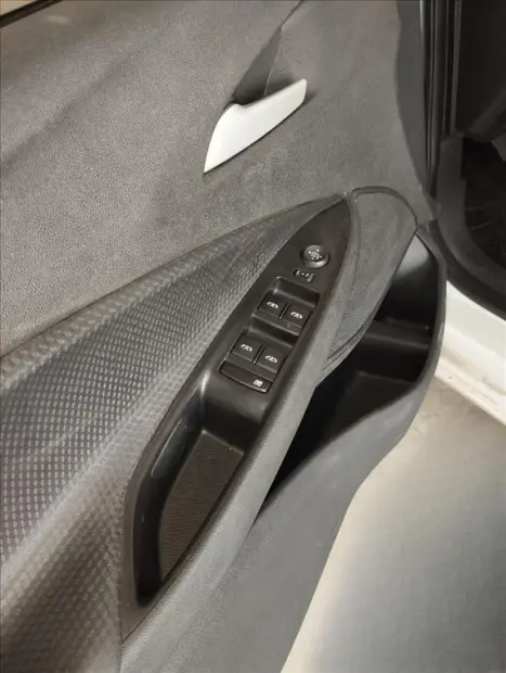 CHEVROLET Onix Hatch 1.0 4P FLEX LT, Foto 9