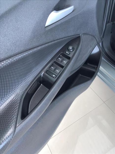 CHEVROLET Onix Hatch 1.0 4P FLEX LTZ TURBO AUTOMTICO, Foto 9
