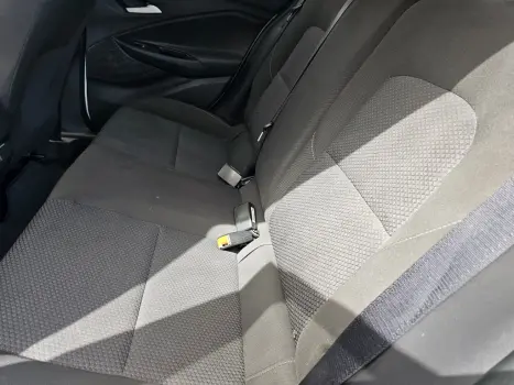 CHEVROLET Onix Hatch 1.0 4P FLEX LTZ TURBO AUTOMÁTICO, Foto 6 CHEVROLET Onix Hatch 1.0 4P FLEX LTZ TURBO AUTOMÁTICO, Foto 6