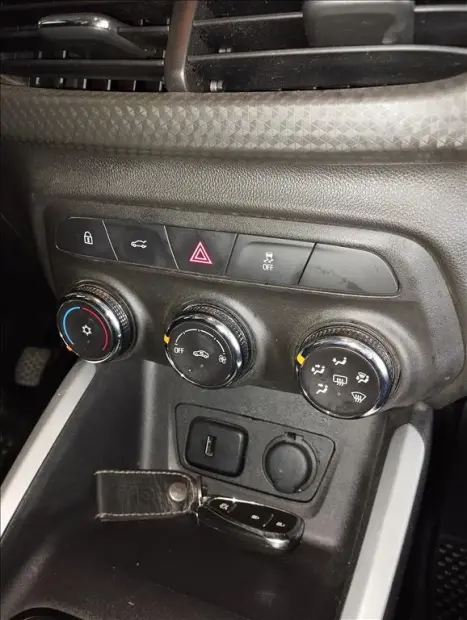 CHEVROLET Onix Hatch 1.0 4P FLEX LT PLUS, Foto 16