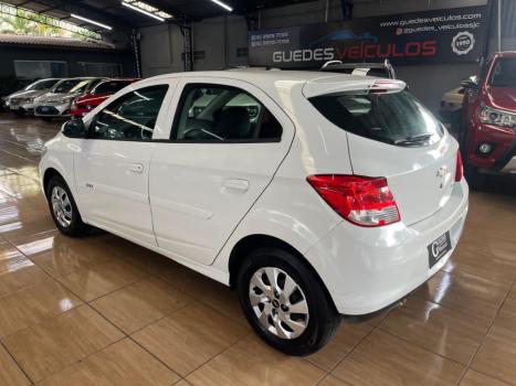 CHEVROLET Onix Hatch 1.0 4P FLEX LT, Foto 4