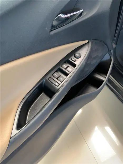 CHEVROLET Onix Hatch 1.0 12V 4P FLEX PREMIER TURBO AUTOMTICO, Foto 9