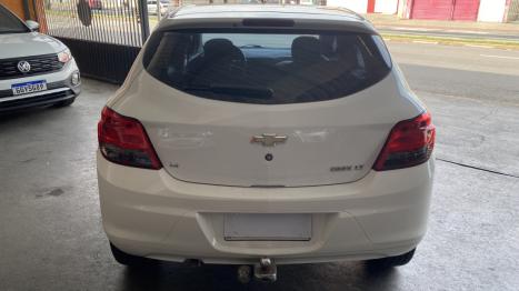 CHEVROLET Onix Hatch 1.4 4P FLEX LT, Foto 5