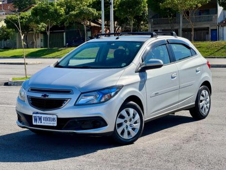 CHEVROLET Onix Hatch 1.4 4P FLEX LT, Foto 3