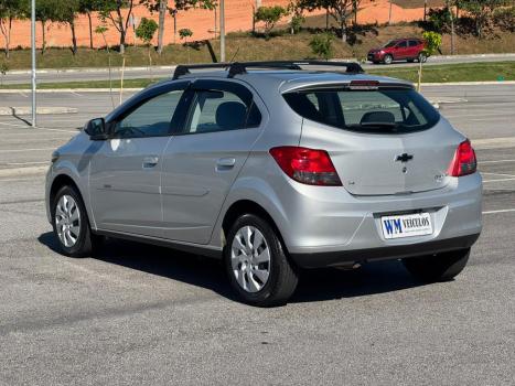 CHEVROLET Onix Hatch 1.4 4P FLEX LT, Foto 4